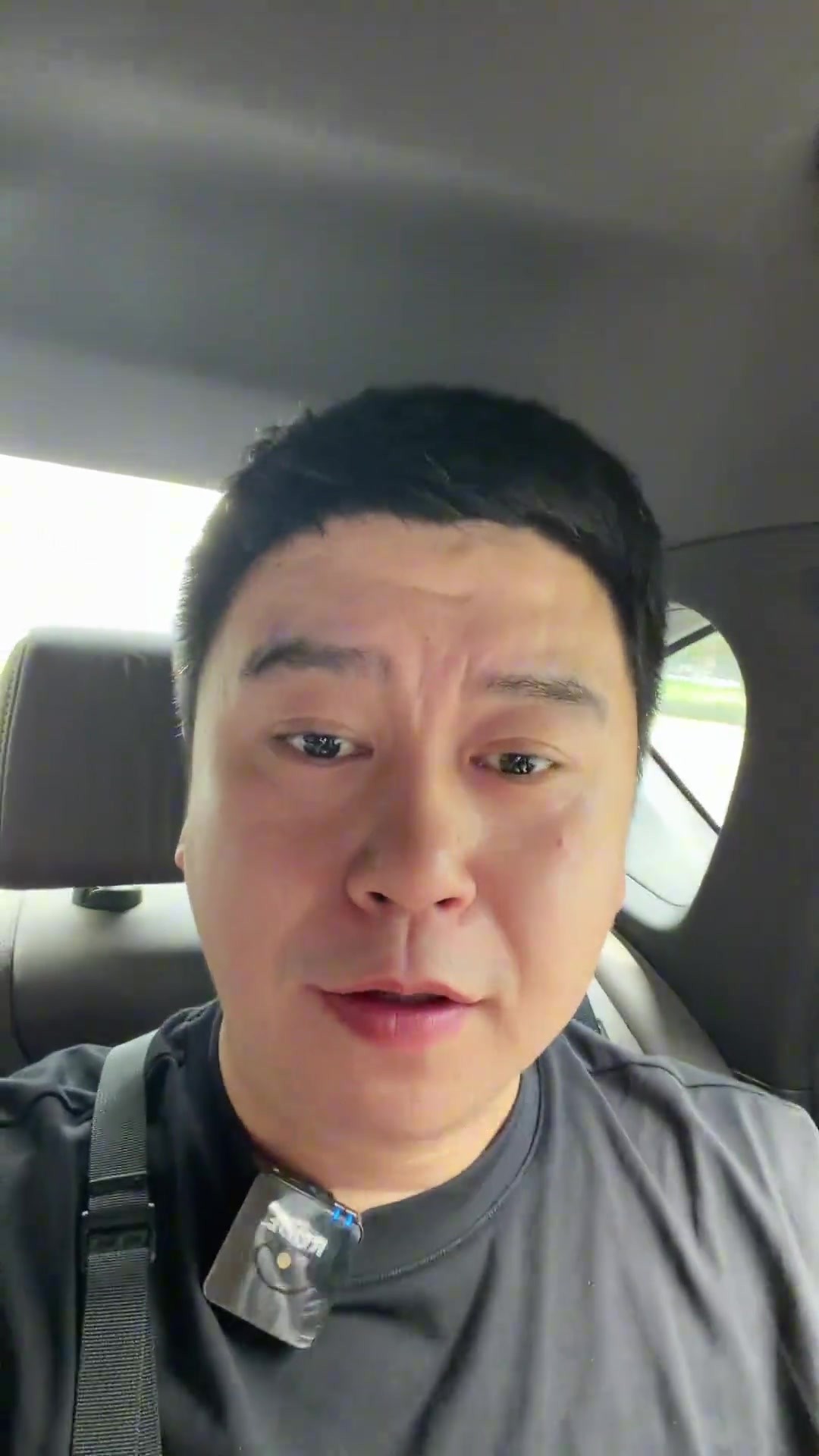 大史：快船现在不得不硬保小卡，否则和猛龙的交易作废损失更惨重